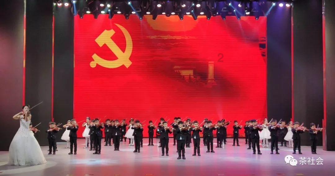 兰州爱尔眼科韦萍院长：年轻人别不把青光眼当回事！青光眼有什么症状？